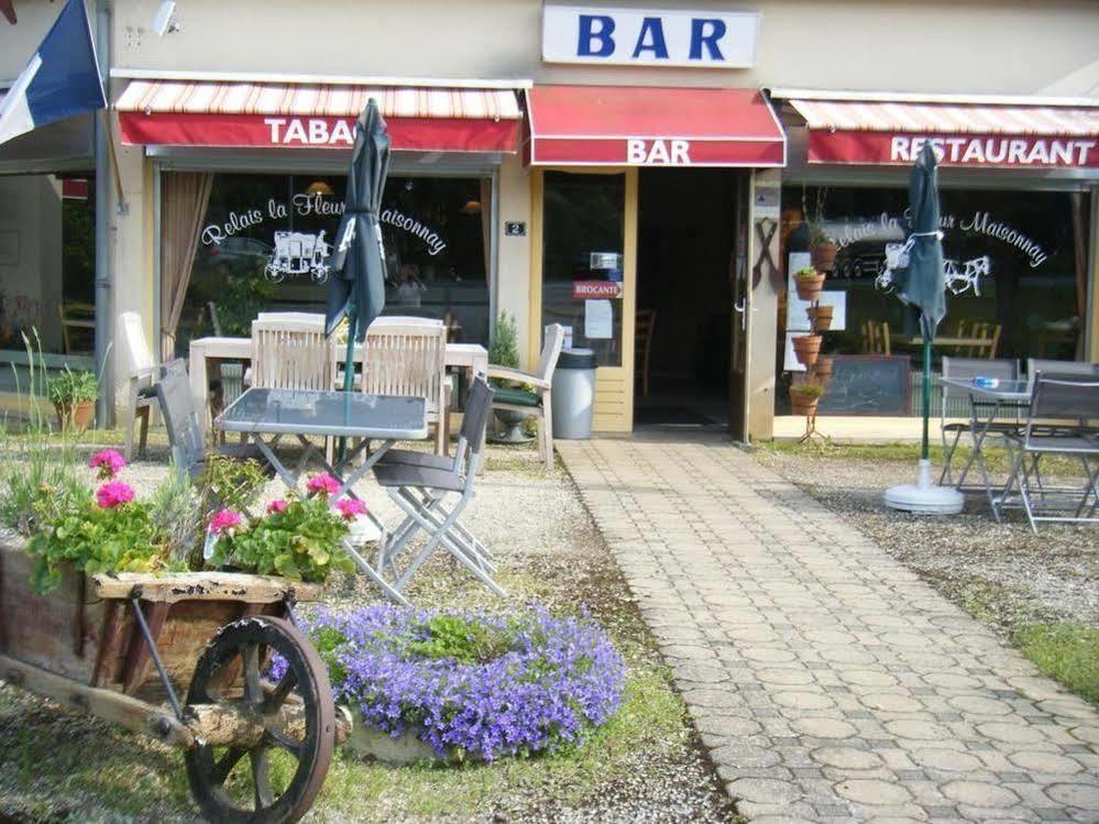 Отель Relais La Fleur Maisonnay Экстерьер фото