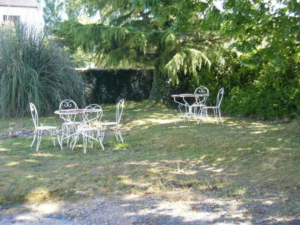 Отель Relais La Fleur Maisonnay Экстерьер фото